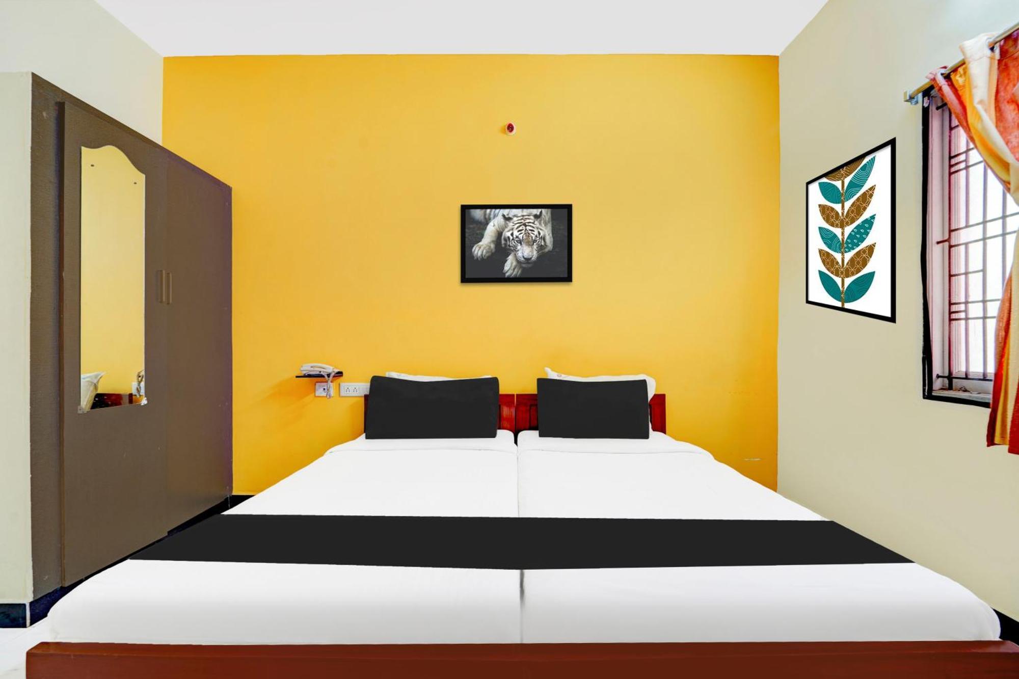 Super Hotel O Madurai Near Bus Stand Tallākulam Exterior photo